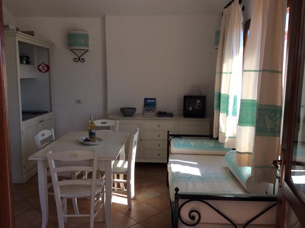 Sardinia Beach Apartments Aglientu Exterior foto